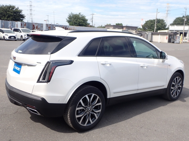GM CADILLAC XT5 2022