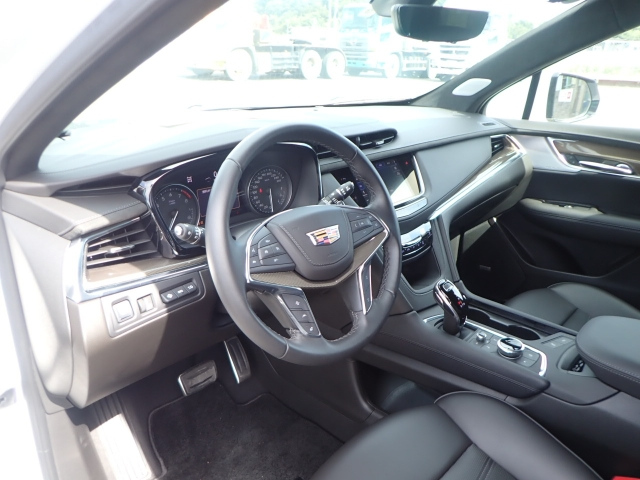 GM CADILLAC XT5 2022