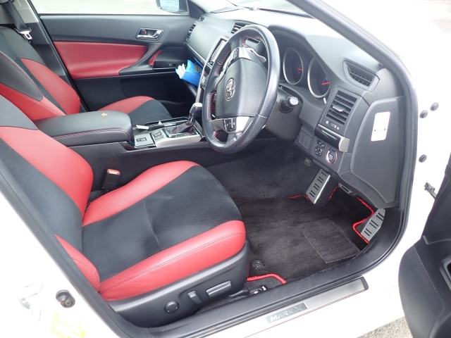 TOYOTA MARK X 2017