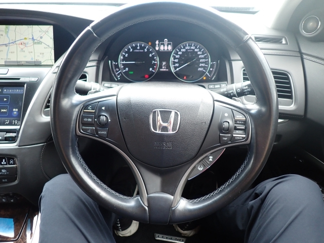 HONDA LEGEND 2015