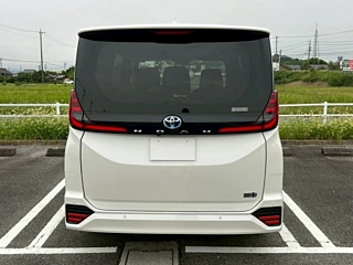 TOYOTA NOAH 2025