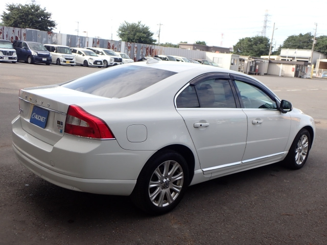 VOLVO S80 2011
