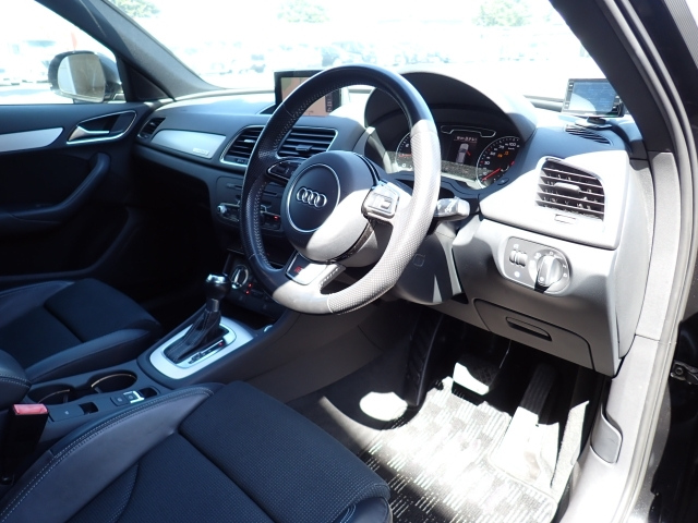 AUDI Q3 2015