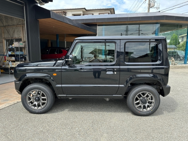 SUZUKI JIMNY 2025