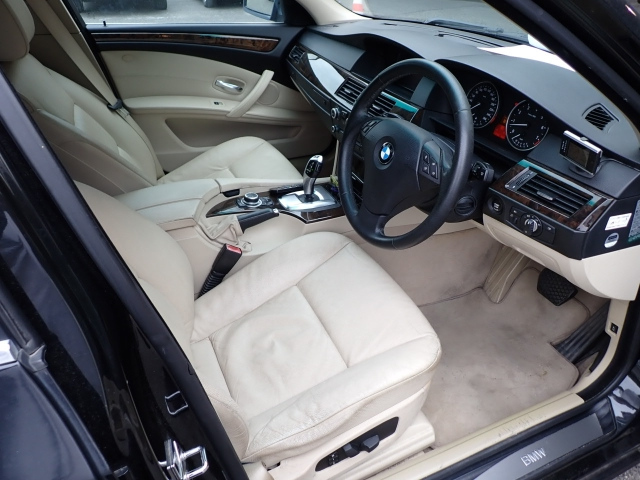 BMW 5 SERIES 2009
