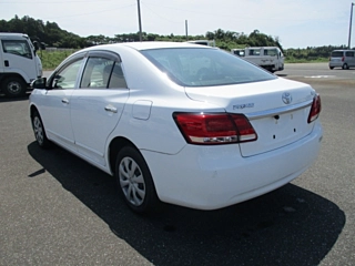 TOYOTA PREMIO 2020
