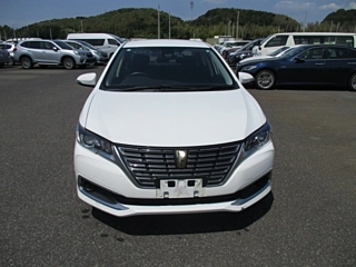 TOYOTA PREMIO 2020