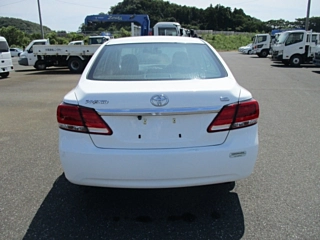 TOYOTA PREMIO 2020