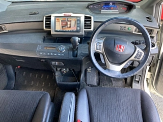 HONDA FREED 2012