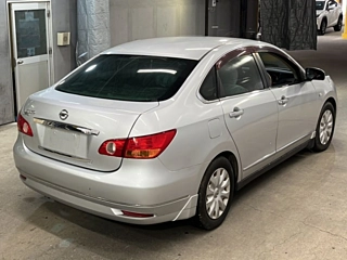 NISSAN SYLPHY 2010