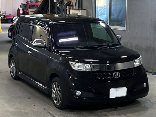 TOYOTA BB 2013