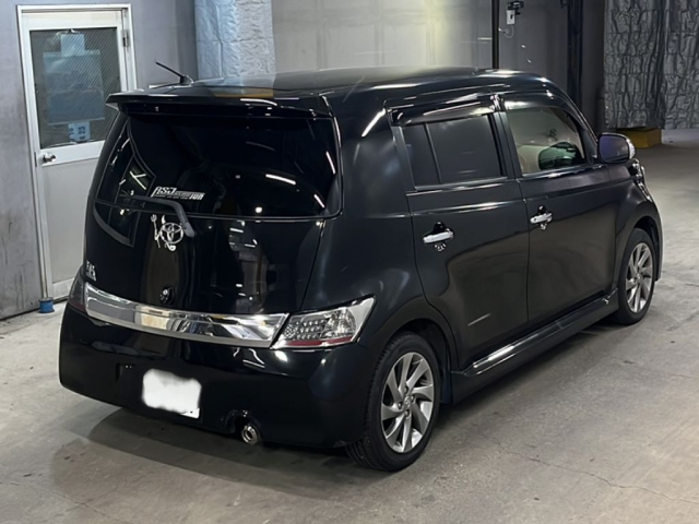 TOYOTA BB 2013