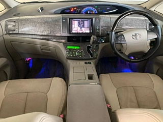 TOYOTA ESTIMA HYBRID 2011