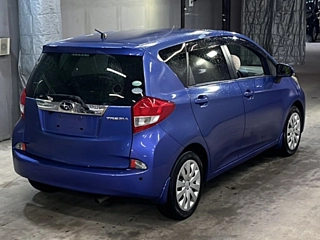 SUBARU TREZIA 2016
