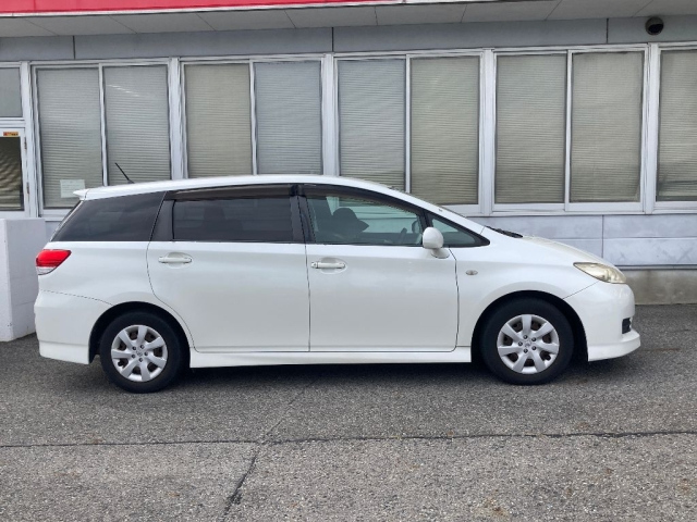 TOYOTA WISH 2009