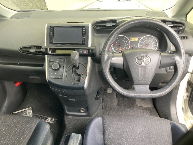 TOYOTA WISH 2009