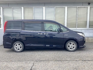 TOYOTA ESQUIRE 2015