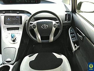 TOYOTA PRIUS 2016