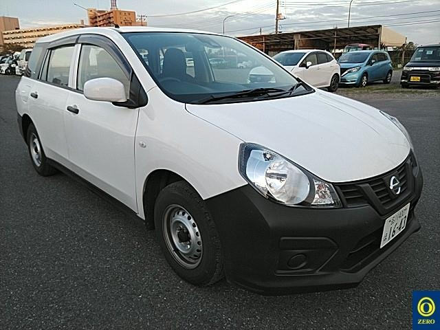 NISSAN AD 2020