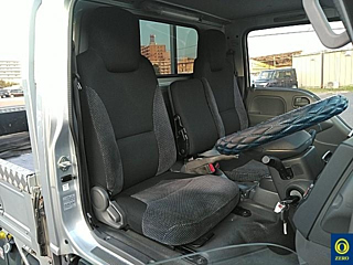 ISUZU ELF 2020