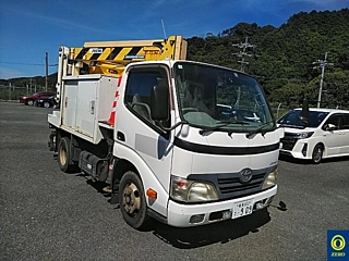 TOYOTA DYNA 2011
