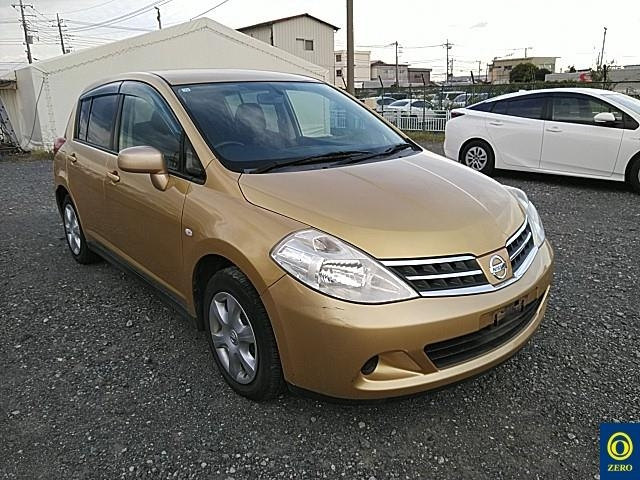 NISSAN TIIDA 2010