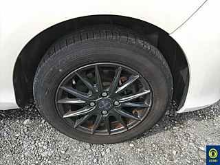 TOYOTA VITZ 2011