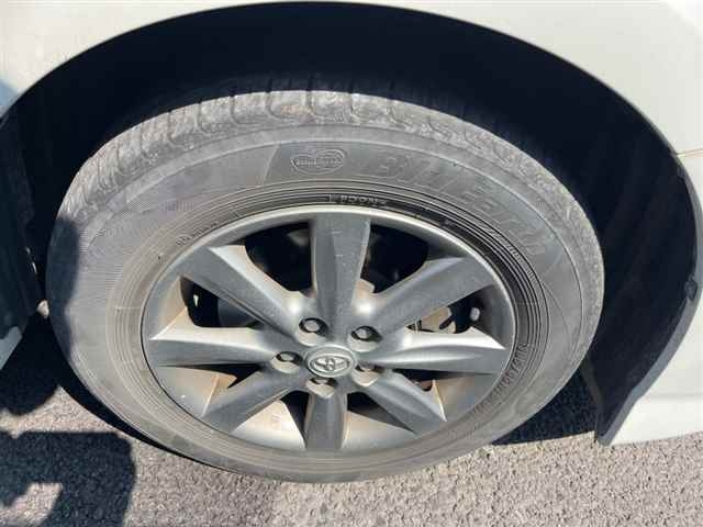 TOYOTA WISH 2012