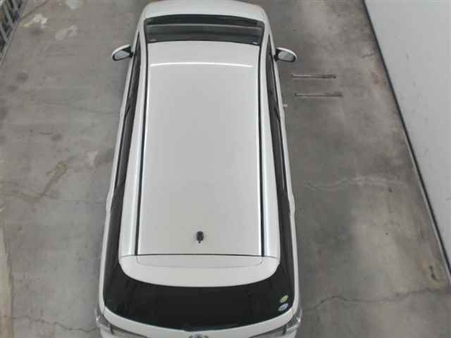 TOYOTA WISH 2012
