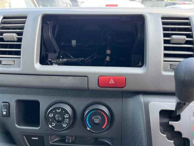 TOYOTA REGIUS ACE VAN 2009