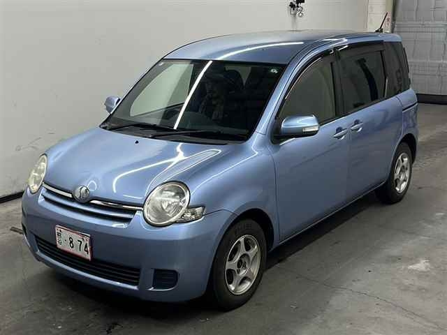 TOYOTA SIENTA 2013