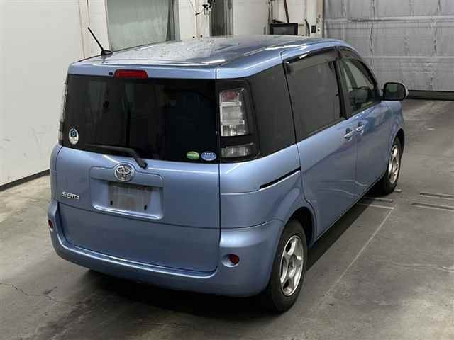 TOYOTA SIENTA 2013
