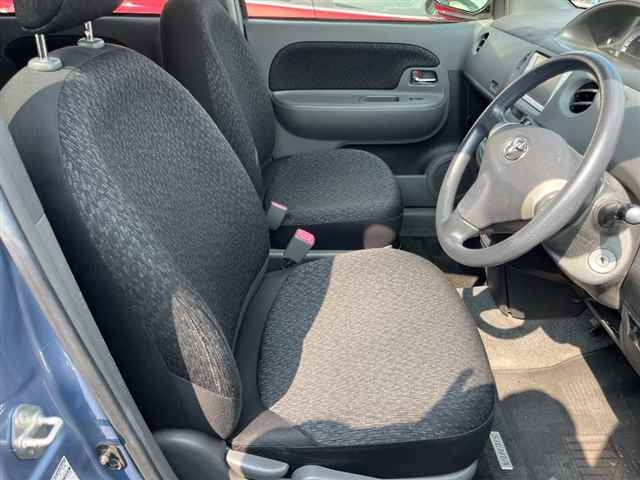 TOYOTA SIENTA 2013
