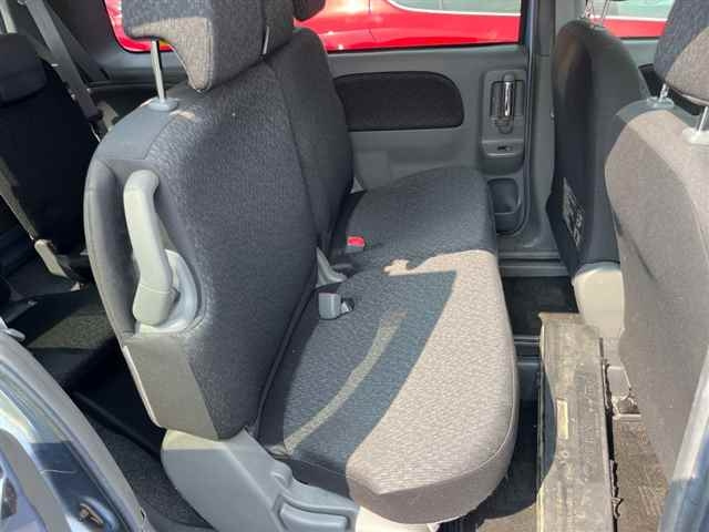TOYOTA SIENTA 2013