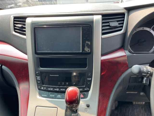 TOYOTA VELLFIRE 2008