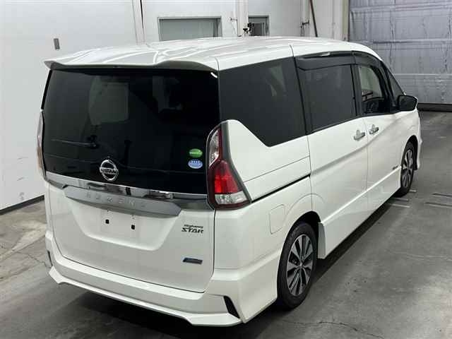 NISSAN SERENA 2017