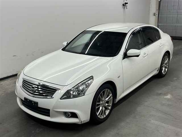 NISSAN SKYLINE 2010