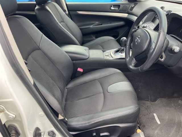 NISSAN SKYLINE 2010
