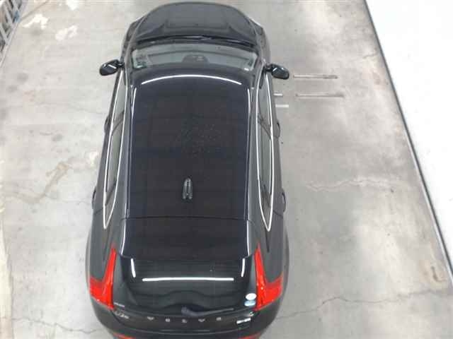VOLVO V40 2015