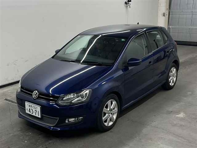 VOLKSWAGEN POLO 2013