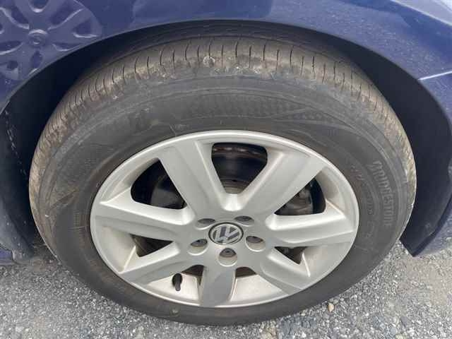 VOLKSWAGEN POLO 2013