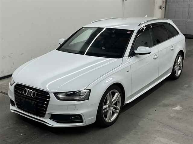 AUDI A4 2014