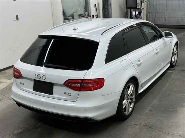 AUDI A4 2014