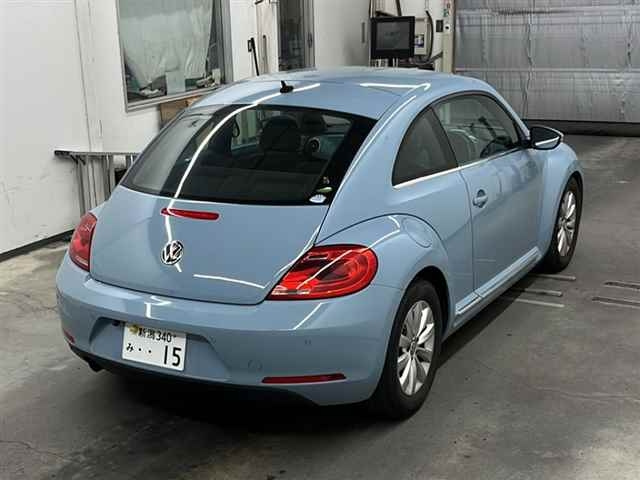 VOLKSWAGEN THE BEETLE 2013