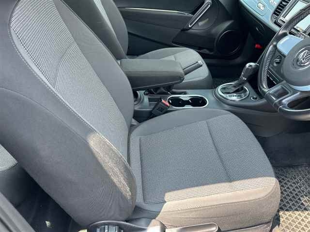 VOLKSWAGEN THE BEETLE 2013