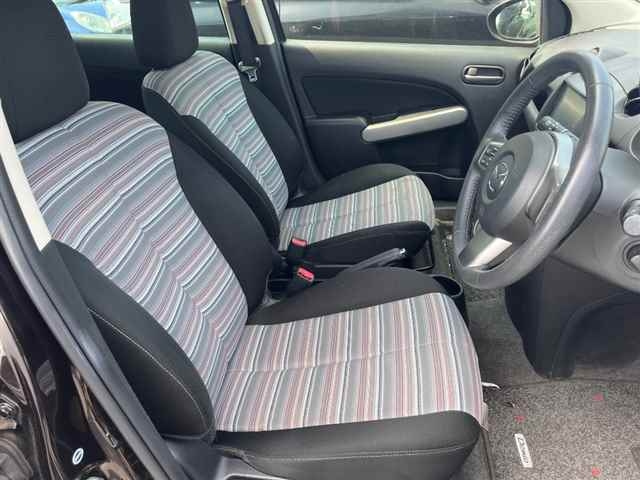 MAZDA DEMIO 2012
