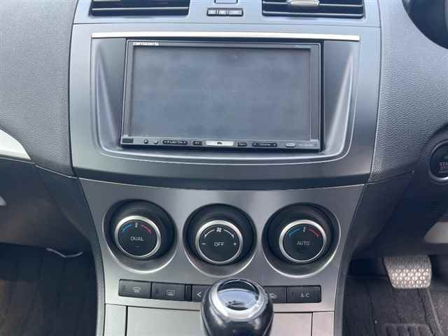 MAZDA AXELA 2012