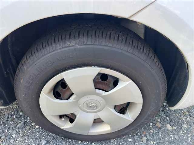 TOYOTA SIENTA 2009