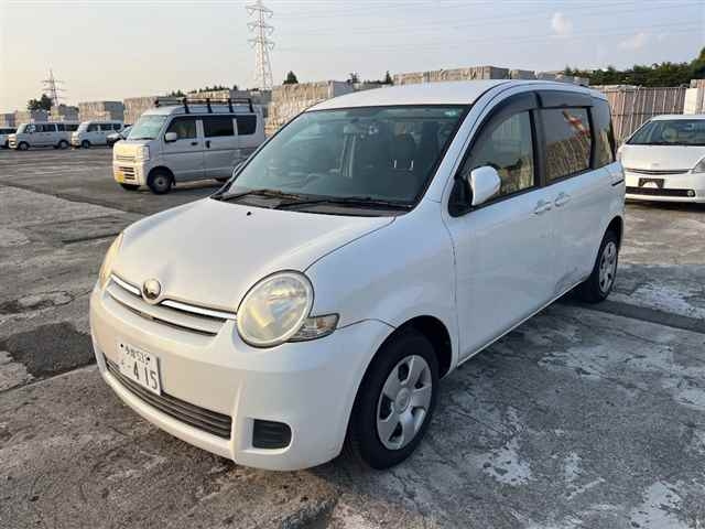 TOYOTA SIENTA 2009