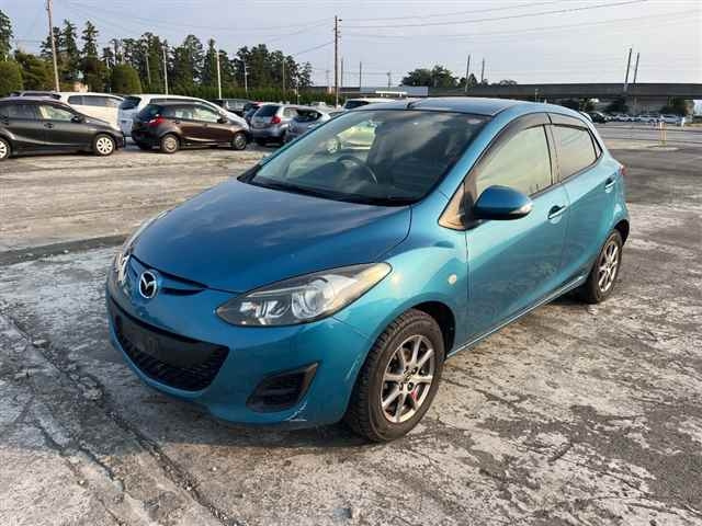 MAZDA DEMIO 2013
